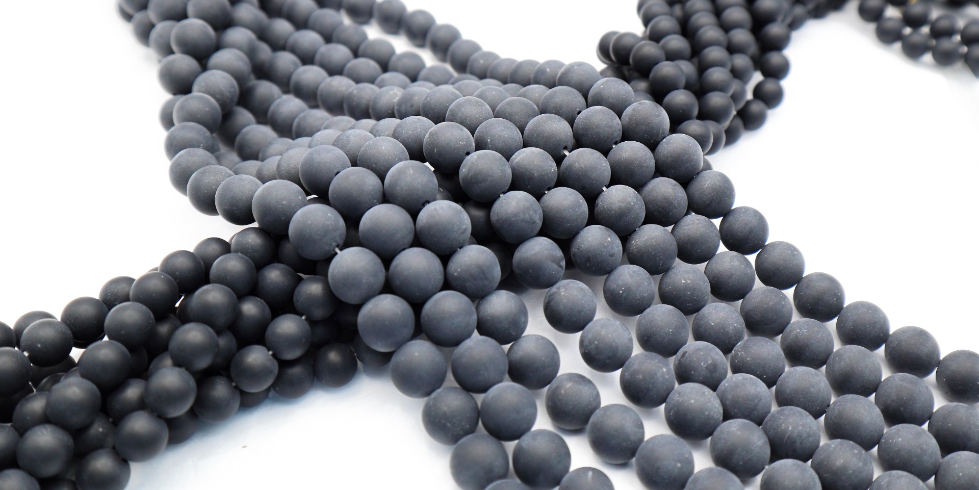 Black Agate Frosted (Matt Finish) Round Beads 4 mm