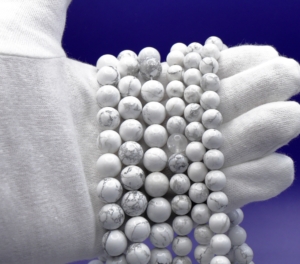 White Howlite Round Beads 4 mm